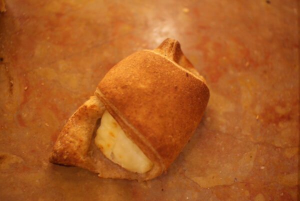 Croissant de formatge fresc - Imatge 2